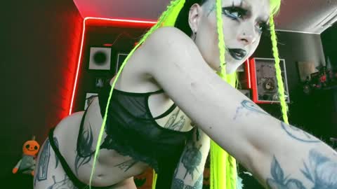 Snapshot of insania_999 chatting on 7, 1, 2025 SANIA online show from 7, 1, 2025