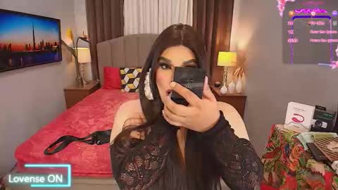 Snapshot of insatiablesexqueen chatting on 2, 12, 2025 tasha online show from 2, 12, 2025