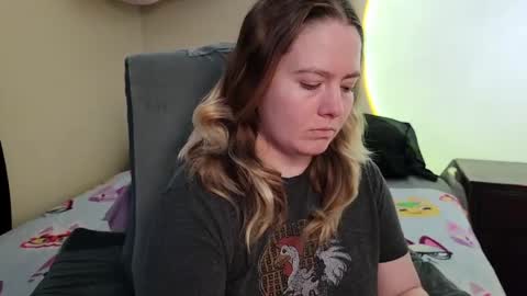 Faye online show from 22, 4, 2026