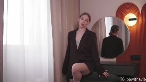 Avie online show from 29, 3, 2026