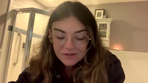 Snapshot of intothewoodswego chatting on 28, 9, 2025 IntoTheWoodsWeGo online show from 28, 9, 2025