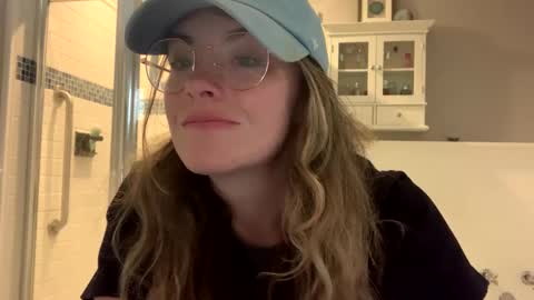 Snapshot of intothewoodswego chatting on 2, 10, 2025 IntoTheWoodsWeGo online show from 2, 10, 2025