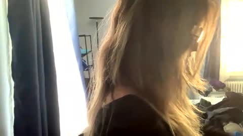 Snapshot of intothewoodswego chatting on 4, 10, 2025 IntoTheWoodsWeGo online show from 4, 10, 2025