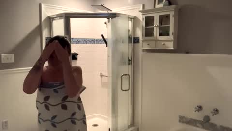 Snapshot of intothewoodswego chatting on 7, 10, 2025 IntoTheWoodsWeGo online show from 7, 10, 2025