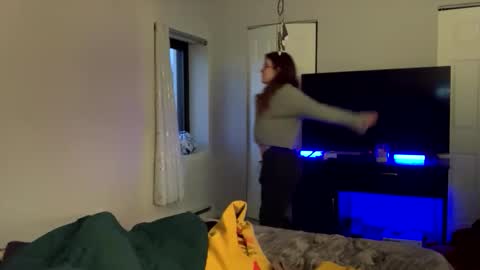 Snapshot of intothewoodswego chatting on 9, 4, 2026 IntoTheWoodsWeGo online show from 9, 4, 2026