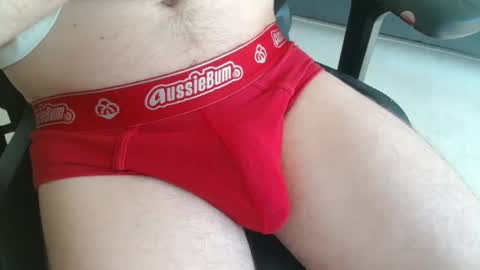 Snapshot of intoyourdad chatting on 8, 4, 2026 intoyourdad online show from 8, 4, 2026