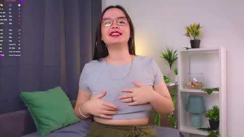 Mia online show from 24, 9, 2025