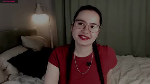 Mia online show from 13, 10, 2025