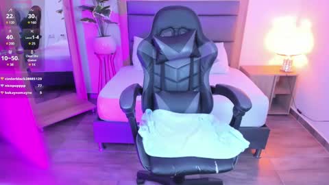 Snapshot of irantzu_hank chatting on 5, 2, 2025 Irantzu online show from 5, 2, 2025