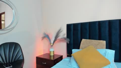 Snapshot of iremlee_ chatting on 30, 10, 2025 Irem Lee online show from 30, 10, 2025