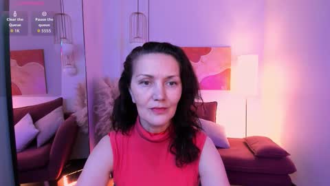 Snapshot of irene_marlow chatting on 9, 10, 2025 Irene online show from 9, 10, 2025