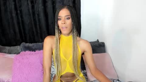 Snapshot of irenephill chatting on 6, 3, 2025 Irene Aguirre online show from 6, 3, 2025