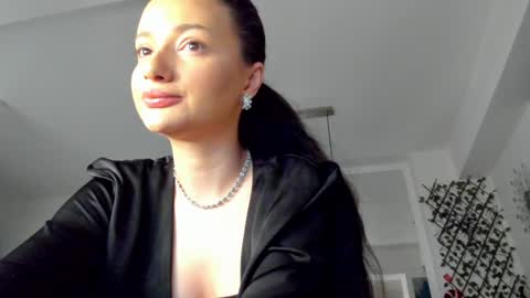 Snapshot of irenevon chatting on 11, 12, 2024 Ir s room online show from 11, 12, 2024