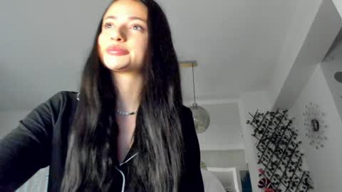 Snapshot of irenevon chatting on 13, 12, 2024 Ir s room online show from 13, 12, 2024