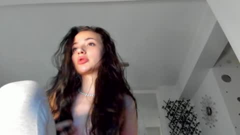 Snapshot of irenevon chatting on 20, 12, 2024 Ir s room online show from 20, 12, 2024