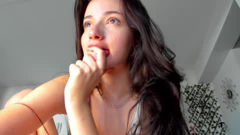 Snapshot of irenevon chatting on 28, 1, 2025 Ir s room online show from 28, 1, 2025