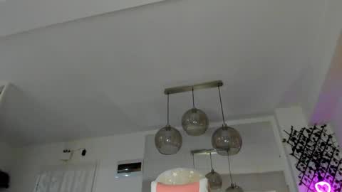 Snapshot of irenevon chatting on 5, 2, 2025 Ir s room online show from 5, 2, 2025