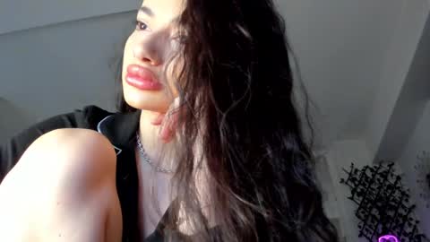 Snapshot of irenevon chatting on 15, 2, 2025 Ir s room online show from 15, 2, 2025