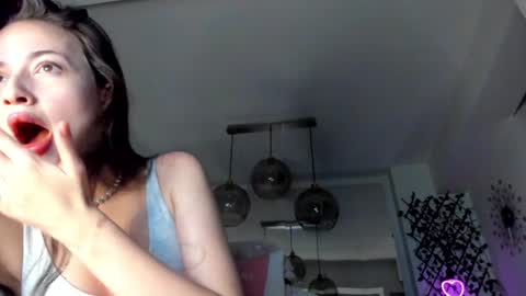 Snapshot of irenevon chatting on 17, 2, 2025 Ir s room online show from 17, 2, 2025