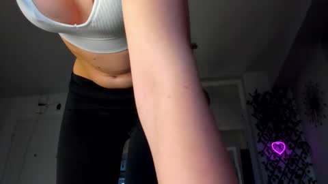 Snapshot of irenevon chatting on 21, 2, 2025 Ir s room online show from 21, 2, 2025