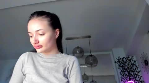 Snapshot of irenevon chatting on 28, 2, 2025 Ir s room online show from 28, 2, 2025