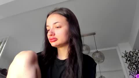 Snapshot of irenevon chatting on 11, 3, 2025 Ir s room online show from 11, 3, 2025