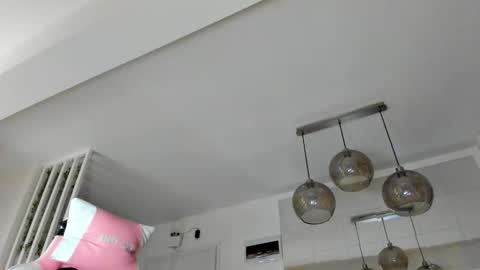 Ir s room online show from 9, 1, 2026