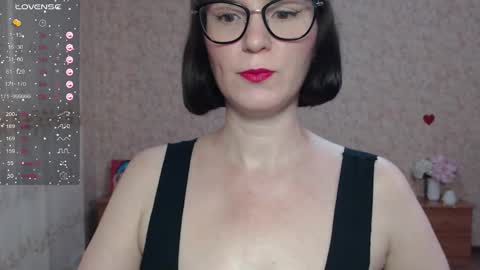 IrenLarasani online show from 14, 9, 2025