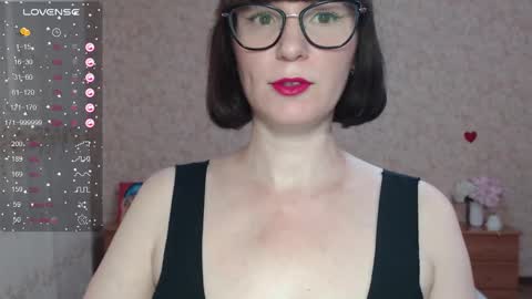 IrenLarasani online show from 15, 9, 2025