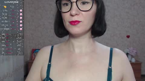 IrenLarasani online show from 2, 10, 2025