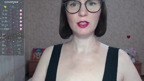 IrenLarasani online show from 13, 10, 2025