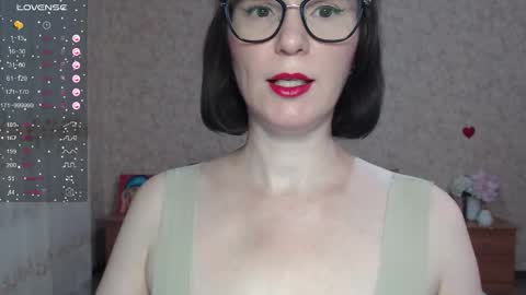 IrenLarasani online show from 15, 10, 2025