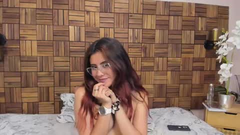 Iris Rosse online show from 9, 1, 2025