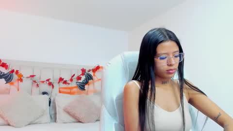 Snapshot of iris8_ chatting on 13, 10, 2025 iris8_ online show from 13, 10, 2025