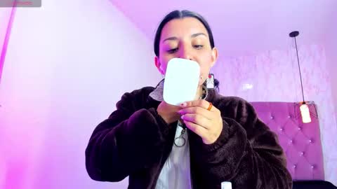 iris_77 online show from 30, 10, 2025