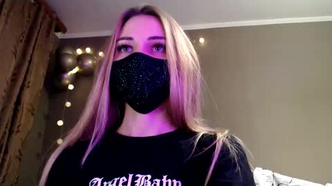 Lily online show from 28, 11, 2025