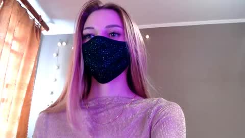 Lily online show from 8, 5, 2026