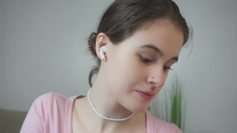 iris_pure online show from 25, 10, 2025