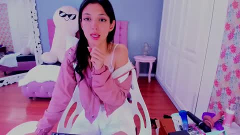 Snapshot of iris_stone_ chatting on 14, 1, 2025 Iris online show from 14, 1, 2025