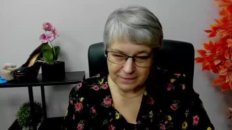 Snapshot of iris_xdesire chatting on 2, 12, 2024 I R I S online show from 2, 12, 2024