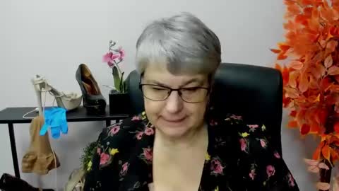 Snapshot of iris_xdesire chatting on 3, 12, 2024 I R I S online show from 3, 12, 2024