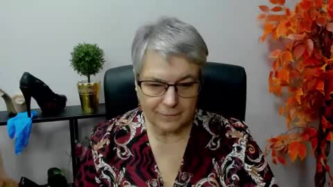 Snapshot of iris_xdesire chatting on 19, 12, 2024 I R I S online show from 19, 12, 2024