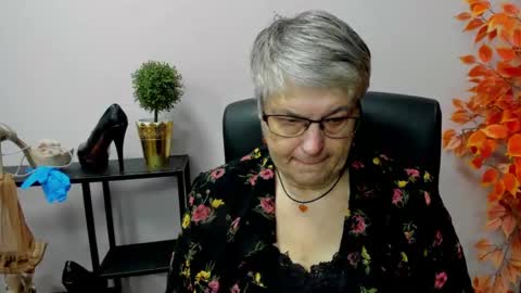 Snapshot of iris_xdesire chatting on 30, 12, 2024 I R I S online show from 30, 12, 2024