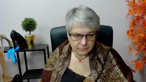 Snapshot of iris_xdesire chatting on 31, 12, 2024 I R I S online show from 31, 12, 2024