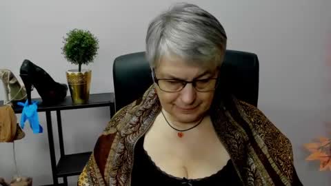 Snapshot of iris_xdesire chatting on 3, 1, 2025 I R I S online show from 3, 1, 2025