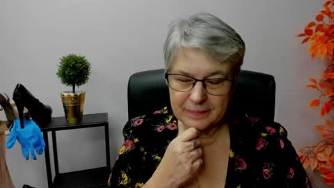 Snapshot of iris_xdesire chatting on 13, 1, 2025 I R I S online show from 13, 1, 2025