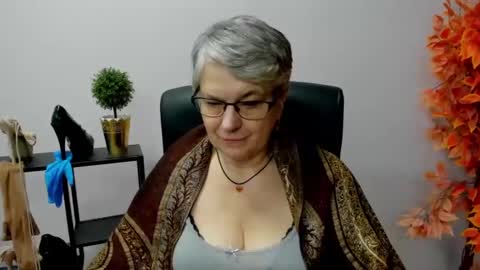 Snapshot of iris_xdesire chatting on 29, 1, 2025 I R I S online show from 29, 1, 2025