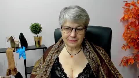 Snapshot of iris_xdesire chatting on 11, 2, 2025 I R I S online show from 11, 2, 2025