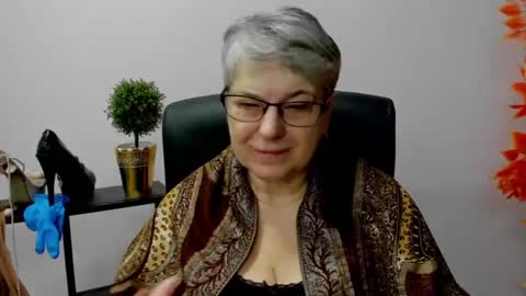 Snapshot of iris_xdesire chatting on 18, 2, 2025 I R I S online show from 18, 2, 2025