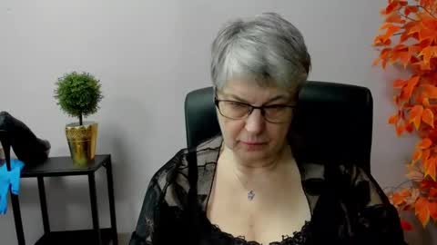 Snapshot of iris_xdesire chatting on 10, 3, 2025 I R I S online show from 10, 3, 2025